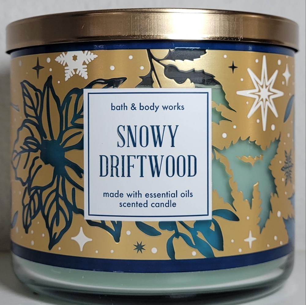 Bath & Body Works Snowy Driftwood 3-Wick Candle
